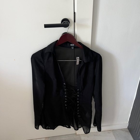 LONG SLEEVE LACE UP FRONT BEACH SHIRT IN BLACK MESH - Picture 7 of 7